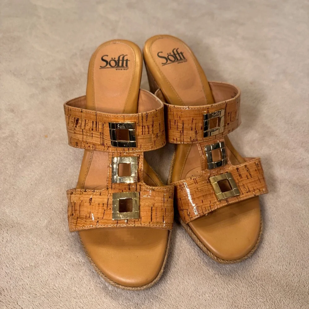 Sofft Cork Wedge Sandals Comfort Slides Heels Gold Buckle Summer Vacation Sz 8.5